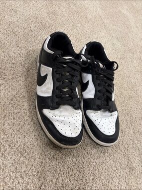 Nike dunk low men’s Black and White Sneakers - Swoosh Design